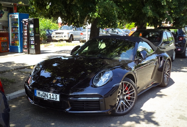 Porsche 992 Turbo Cabriolet