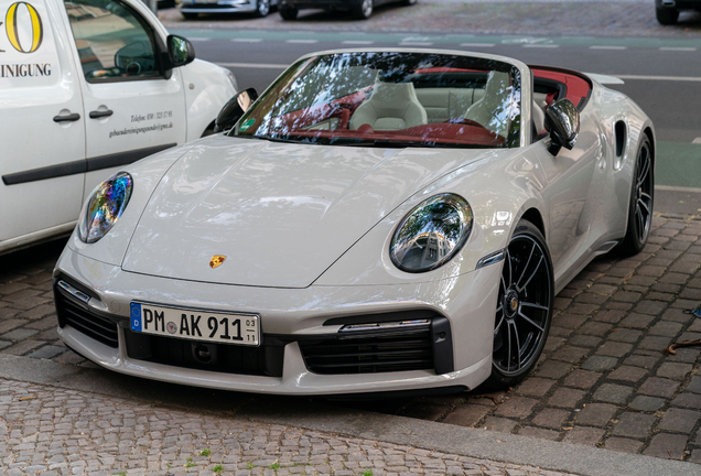 Porsche 992 Turbo S Cabriolet