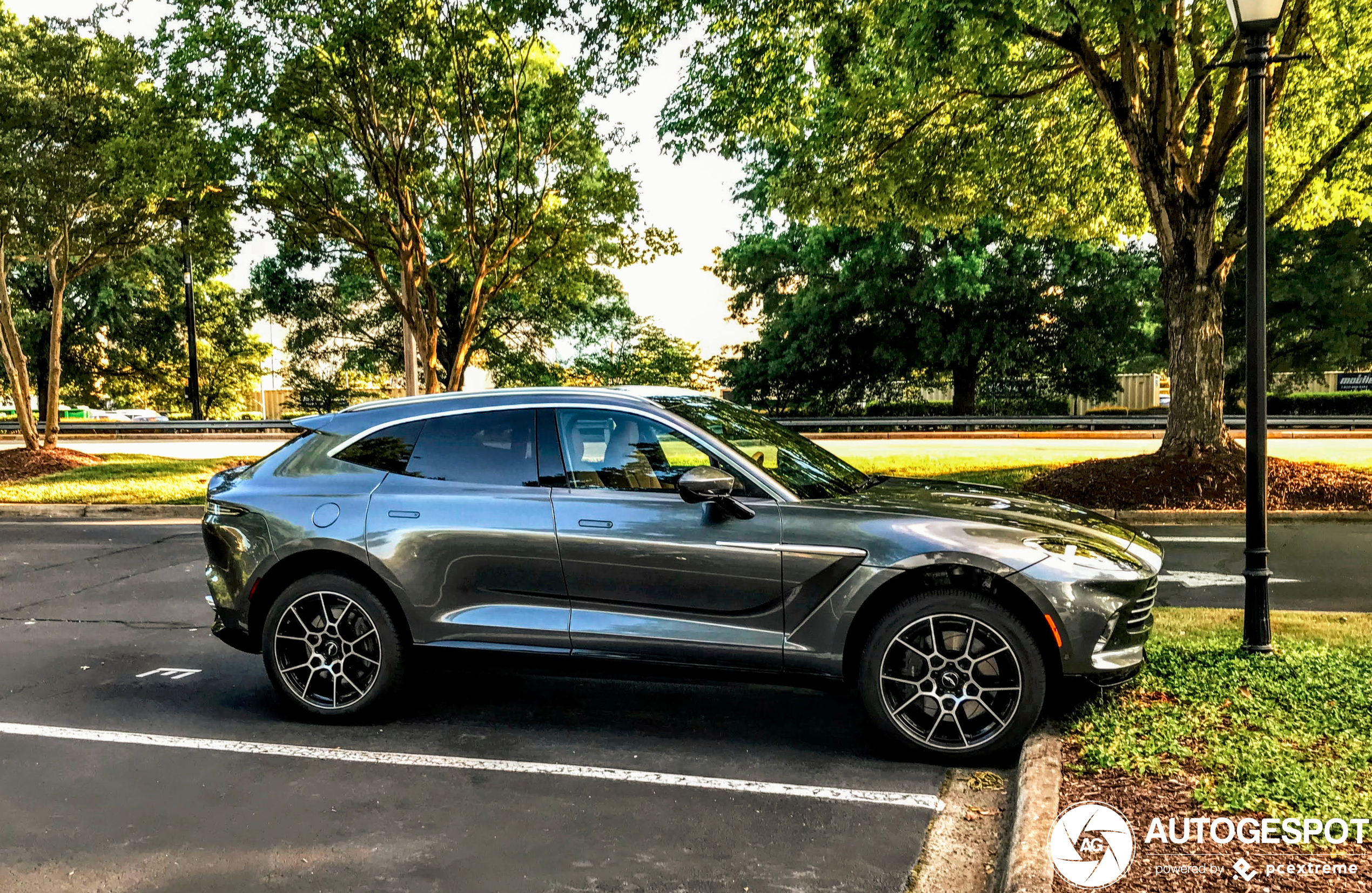 Aston Martin DBX