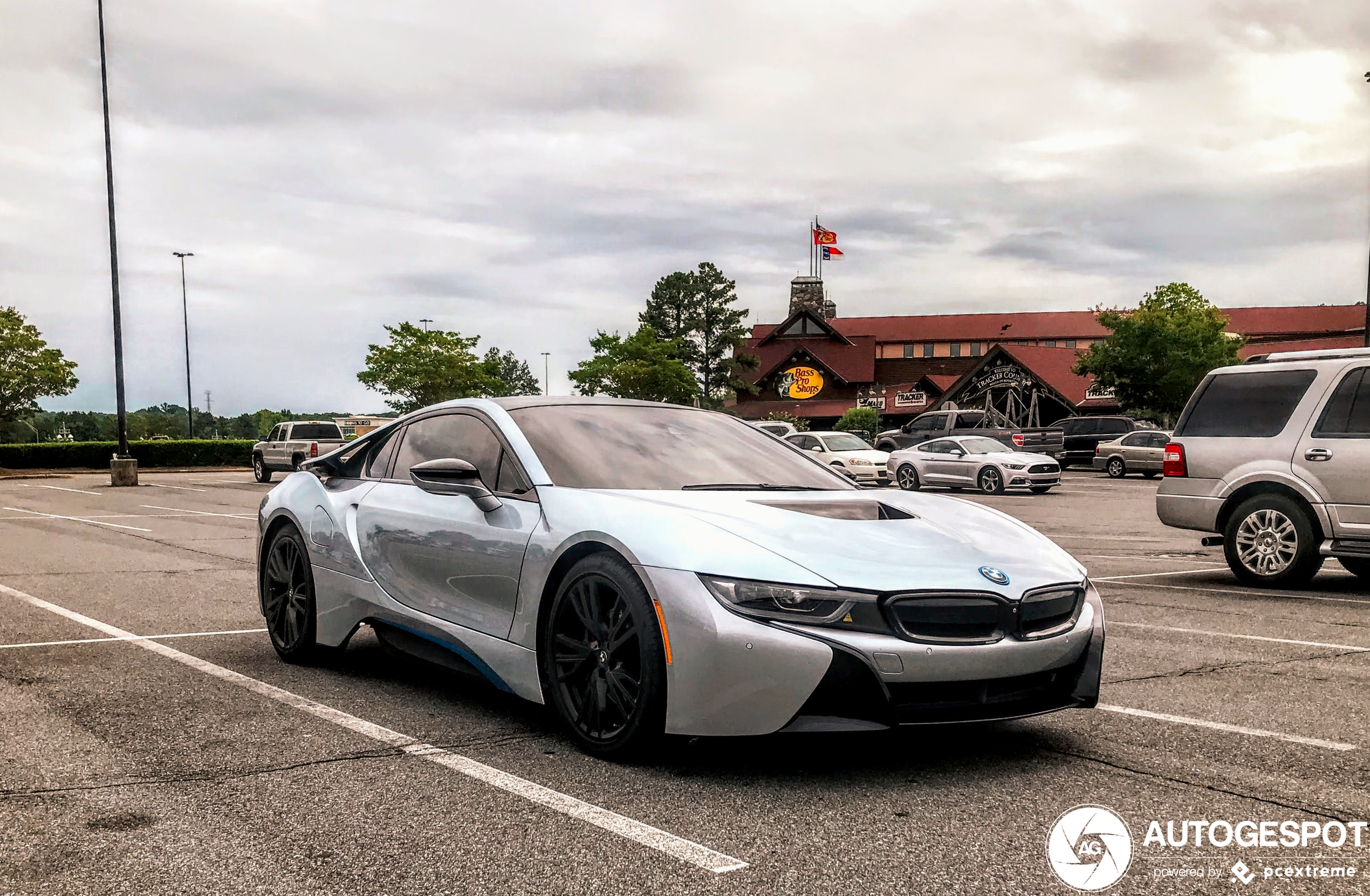 BMW i8