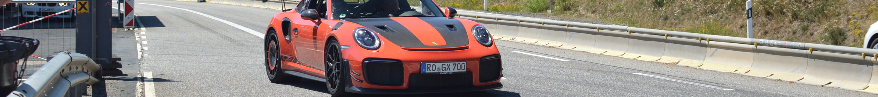 Porsche Manthey Racing 991 GT2 RS MR