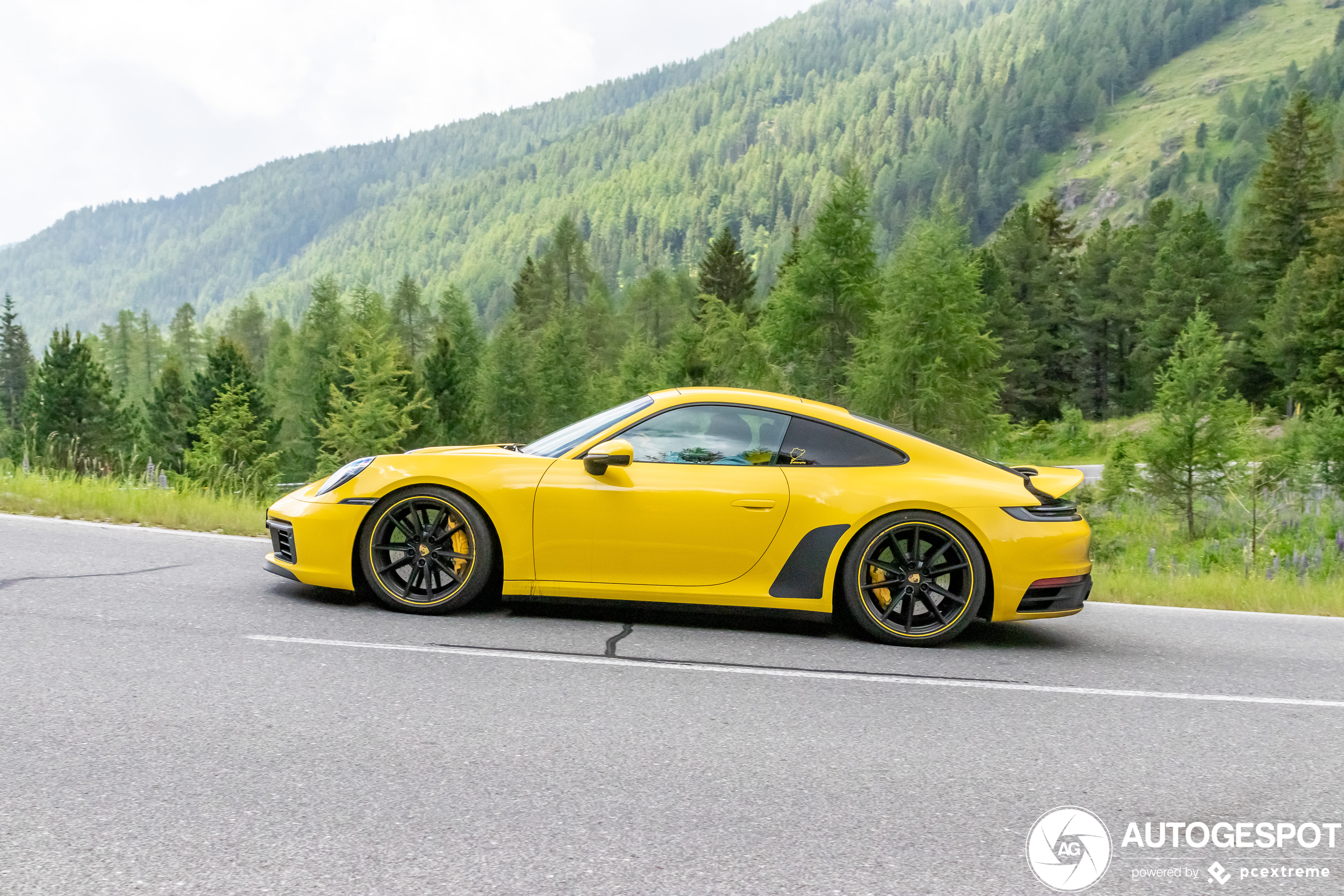 Porsche 992 Carrera S