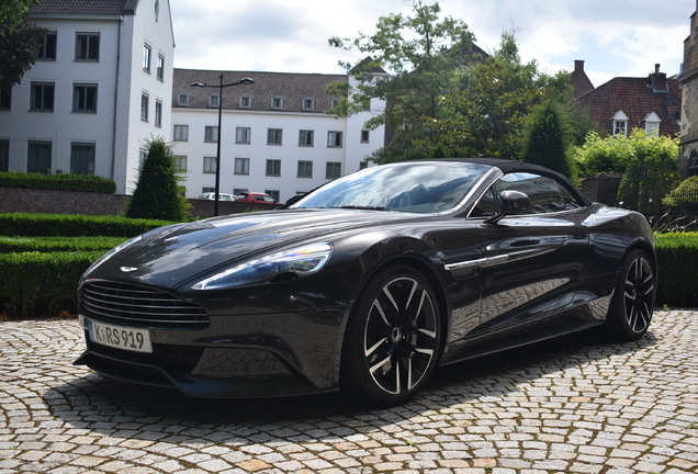 Aston Martin Vanquish Volante