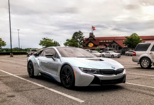 BMW i8