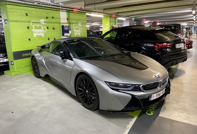 BMW i8 Roadster