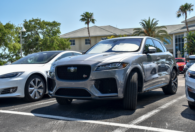 Jaguar F-PACE SVR