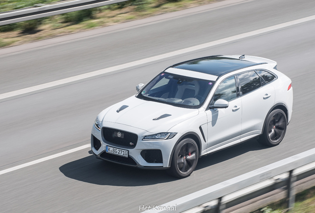 Jaguar F-PACE SVR