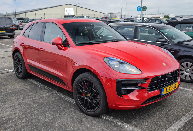 Porsche 95B Macan GTS MkII