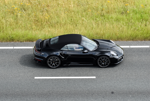 Porsche 992 Turbo S Cabriolet