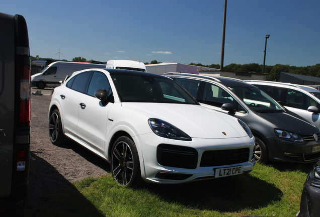 Porsche Cayenne Coupé Turbo S E-Hybrid