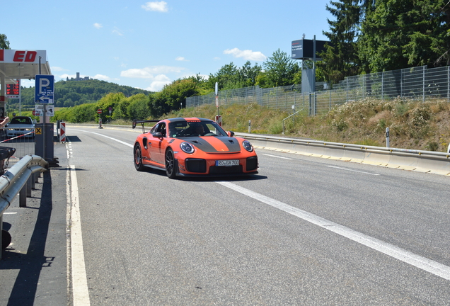 Porsche Manthey Racing 991 GT2 RS MR