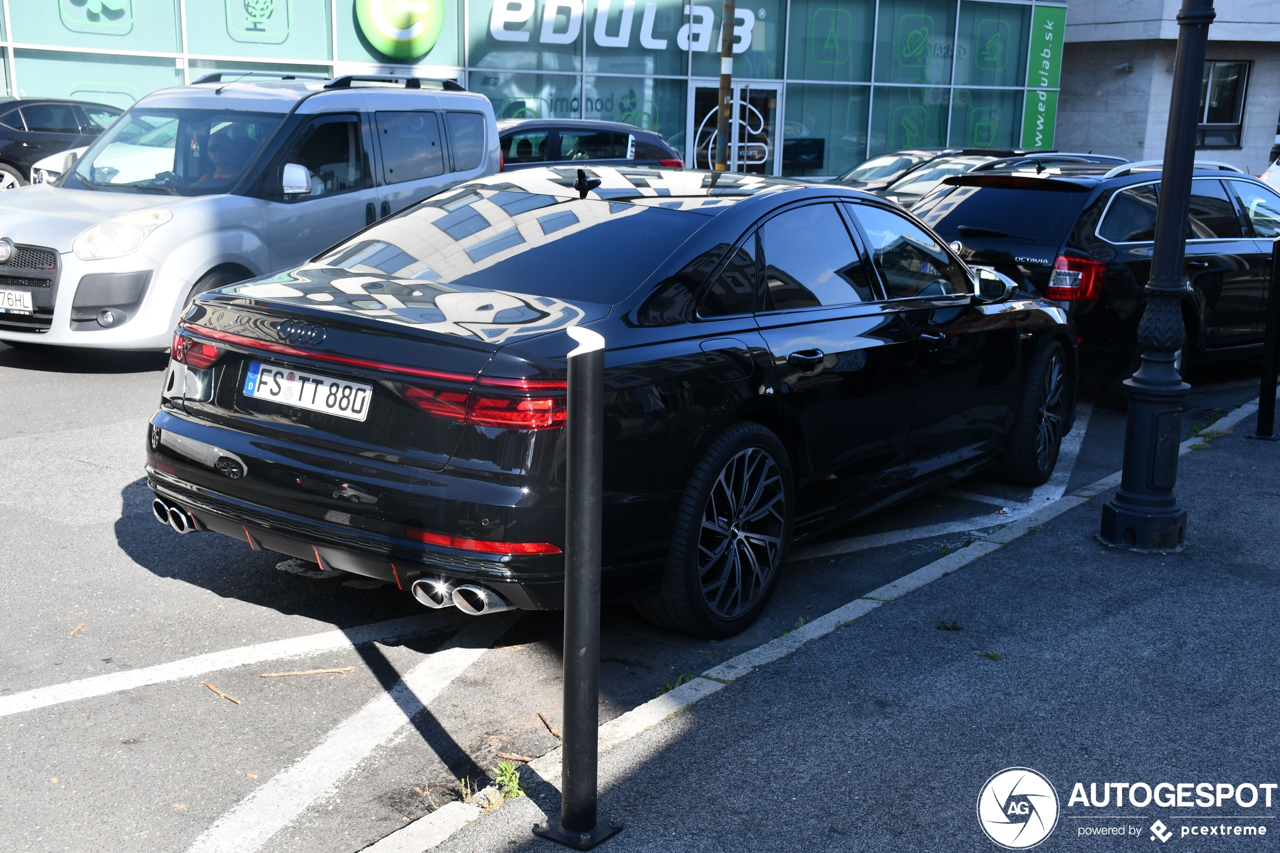 Audi S8 D5