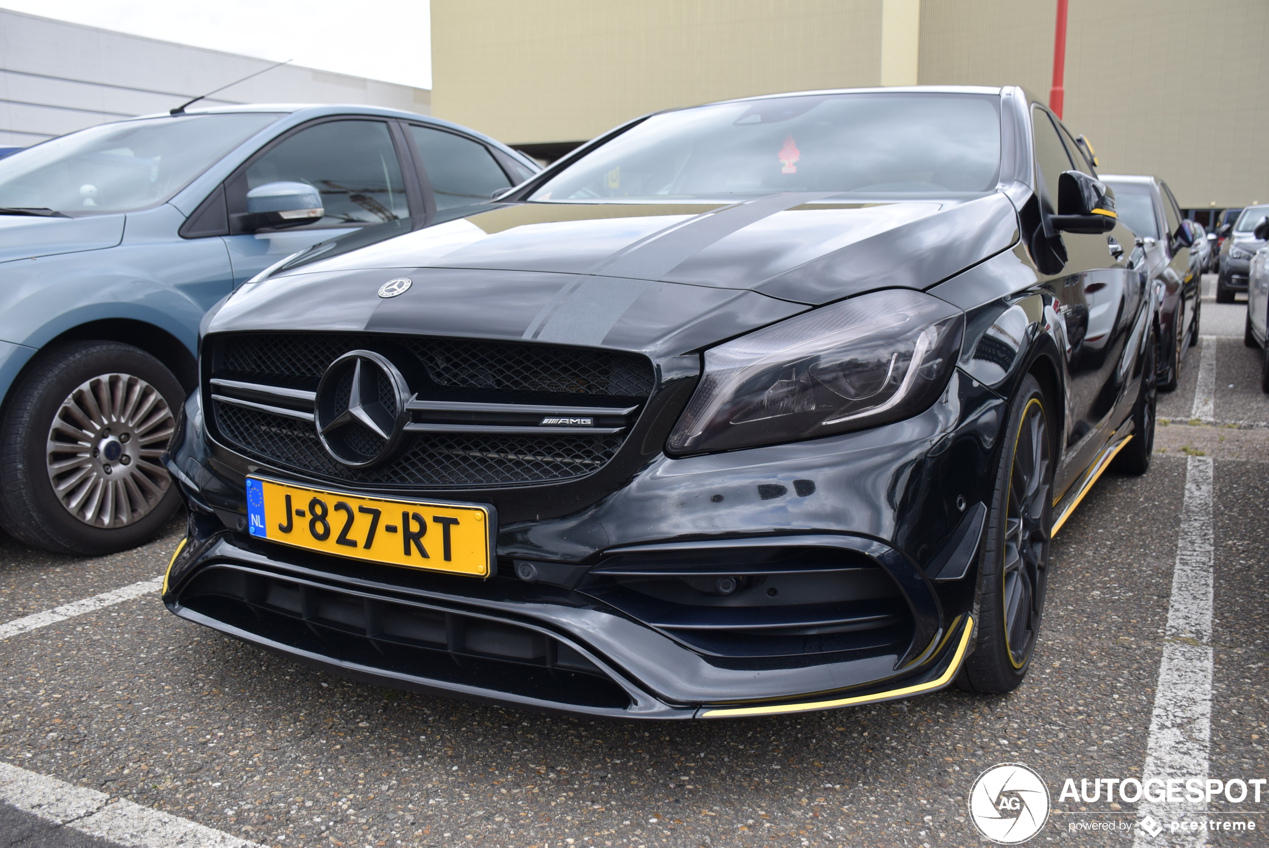 Mercedes-AMG A 45 W176 Yellow Night Edition