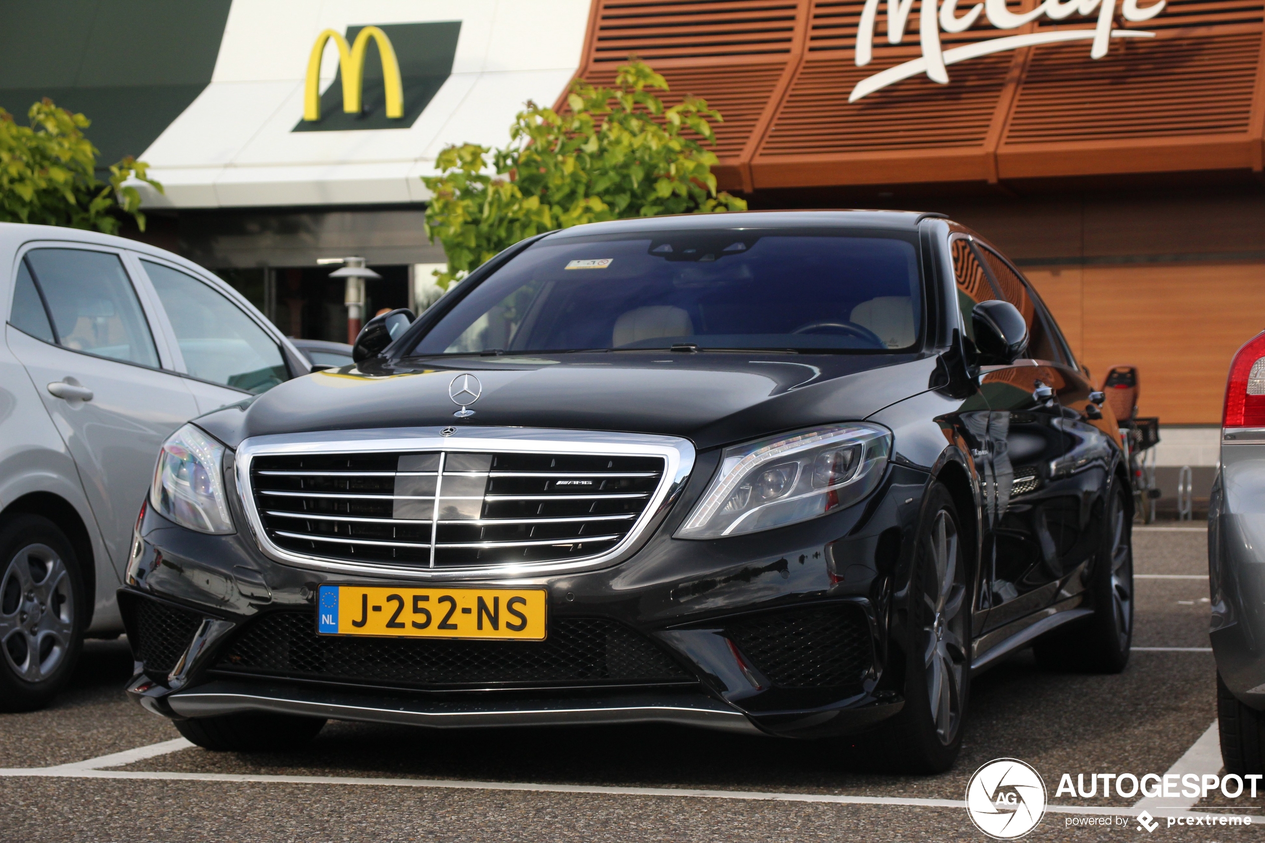 Mercedes-AMG S 63 V222