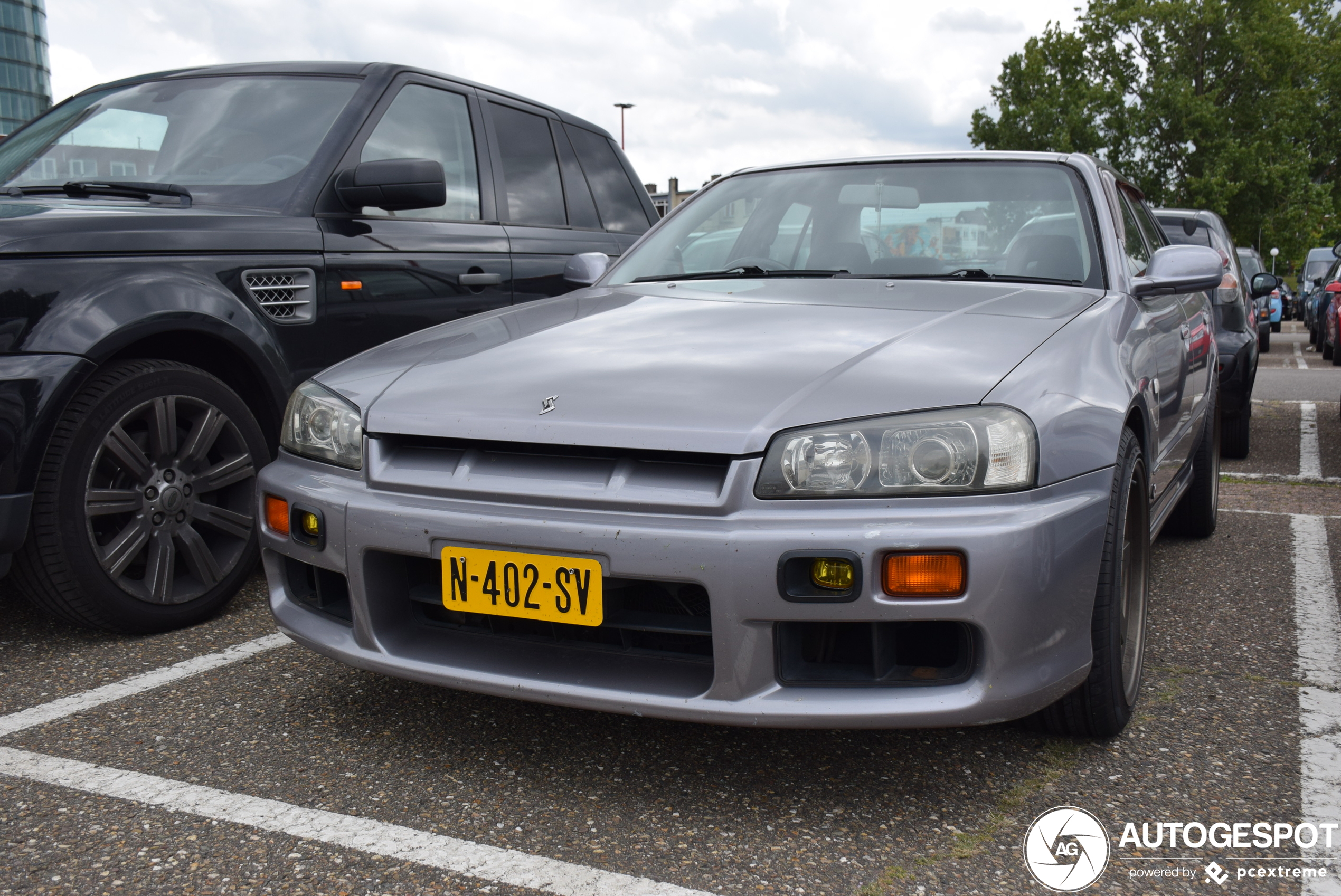 Nissan Skyline R34 Sedan