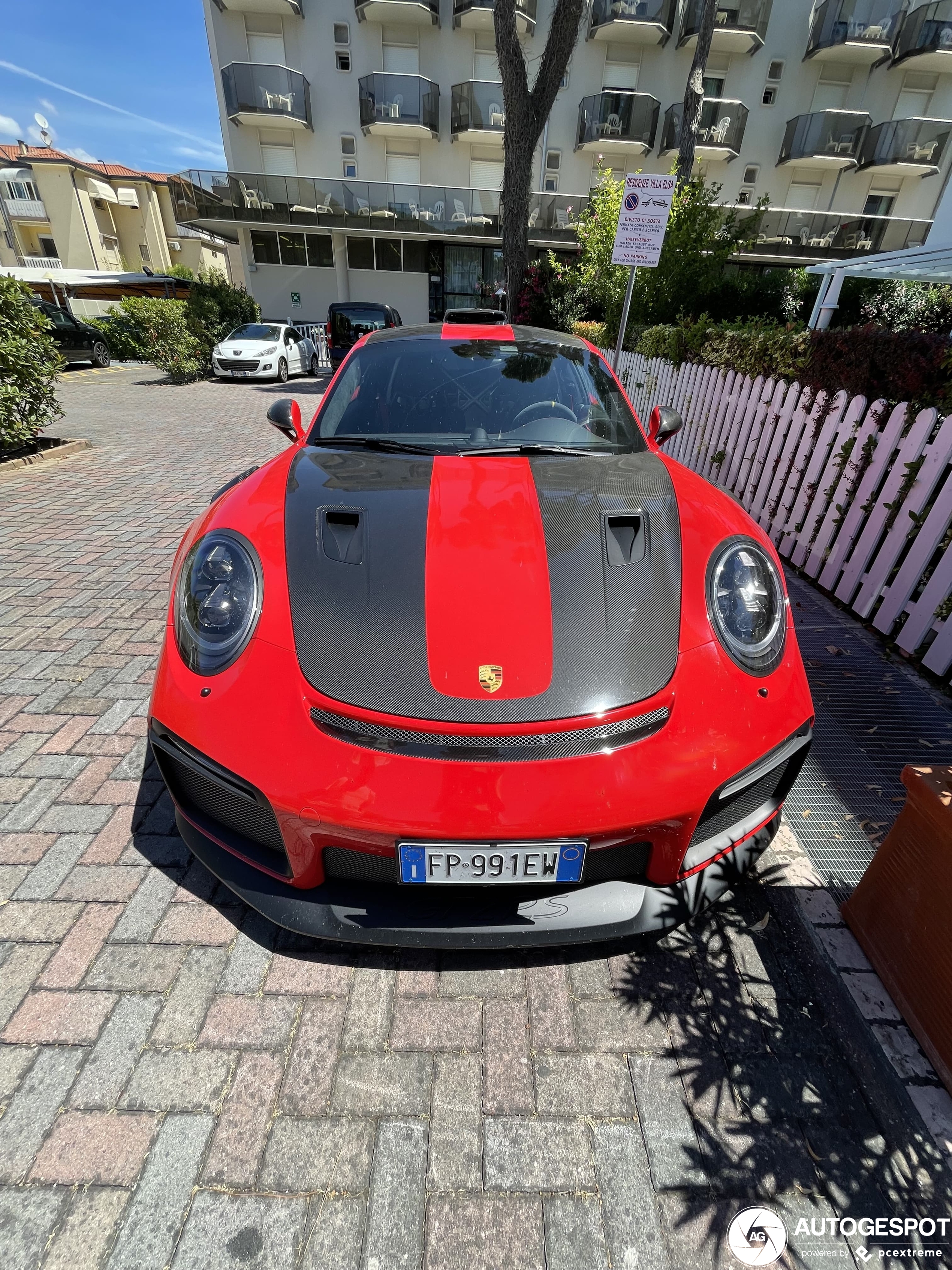 Porsche 991 GT2 RS Weissach Package