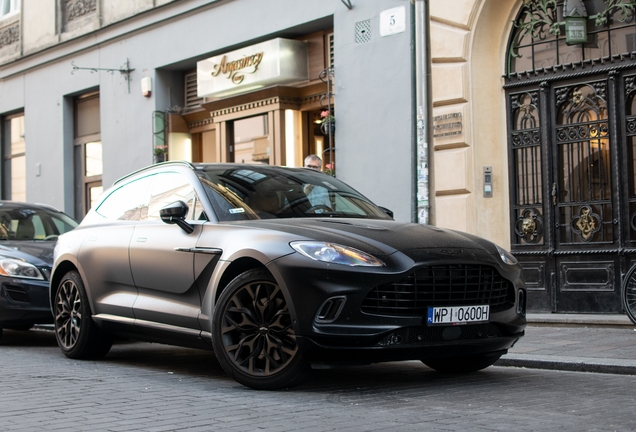 Aston Martin DBX