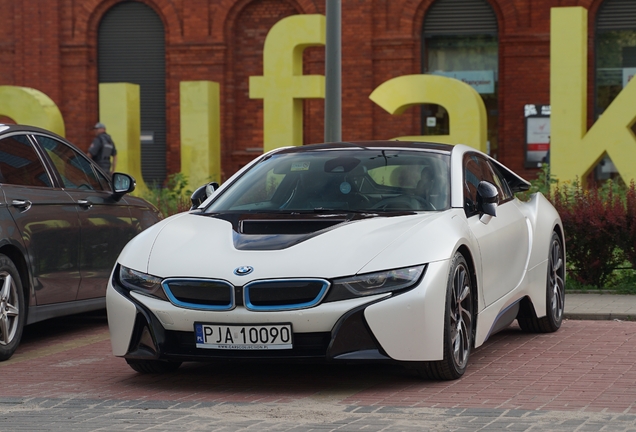 BMW i8