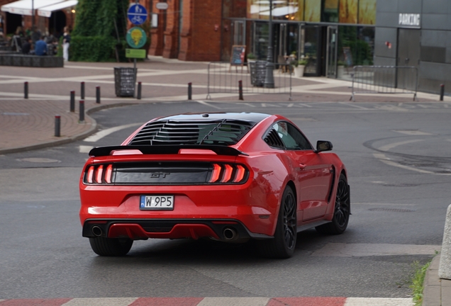 Ford Mustang GT 2015