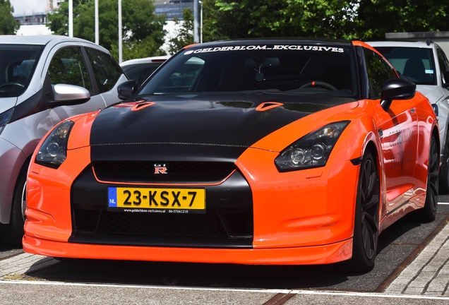 Nissan GT-R