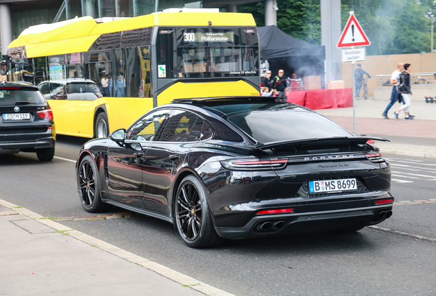 Porsche 971 Panamera Turbo