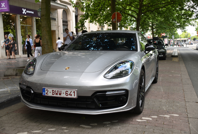 Porsche 971 Panamera Turbo S E-Hybrid