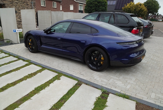 Porsche Taycan Turbo S