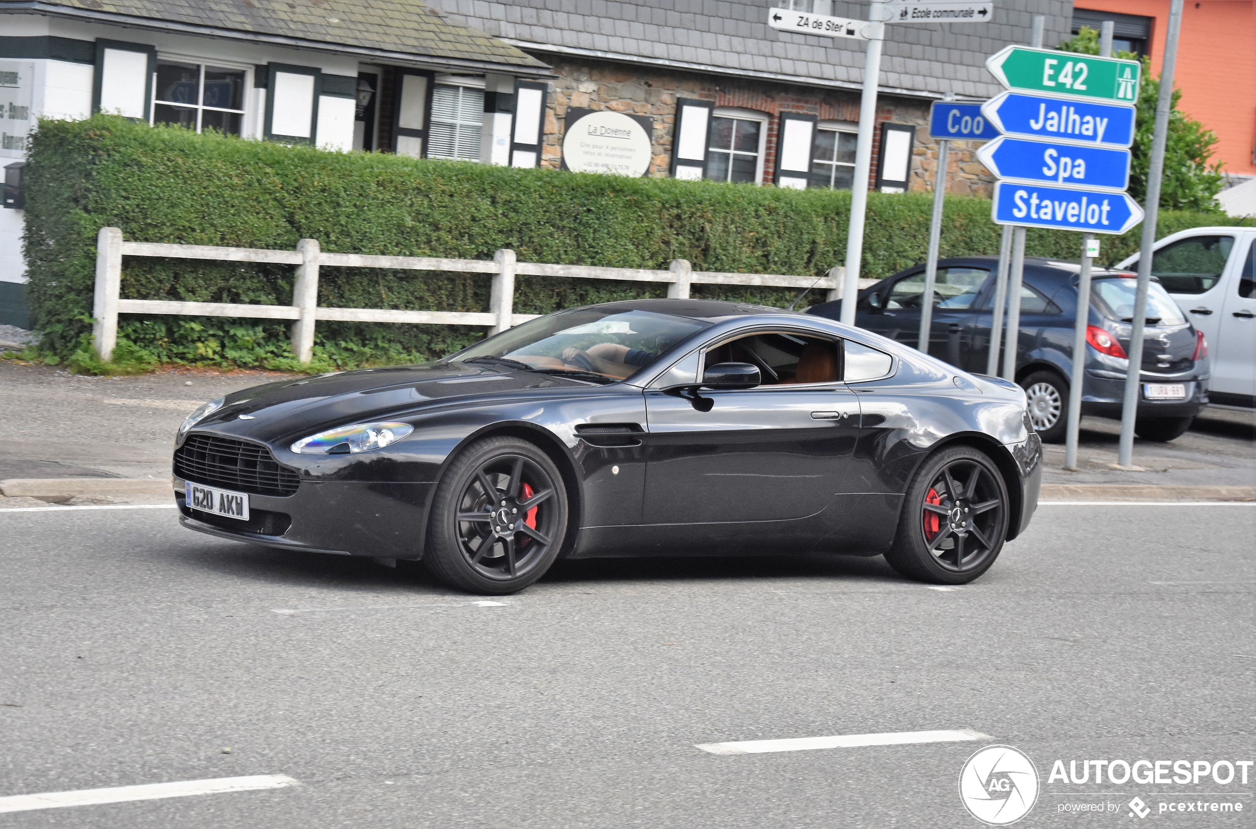 Aston Martin V8 Vantage