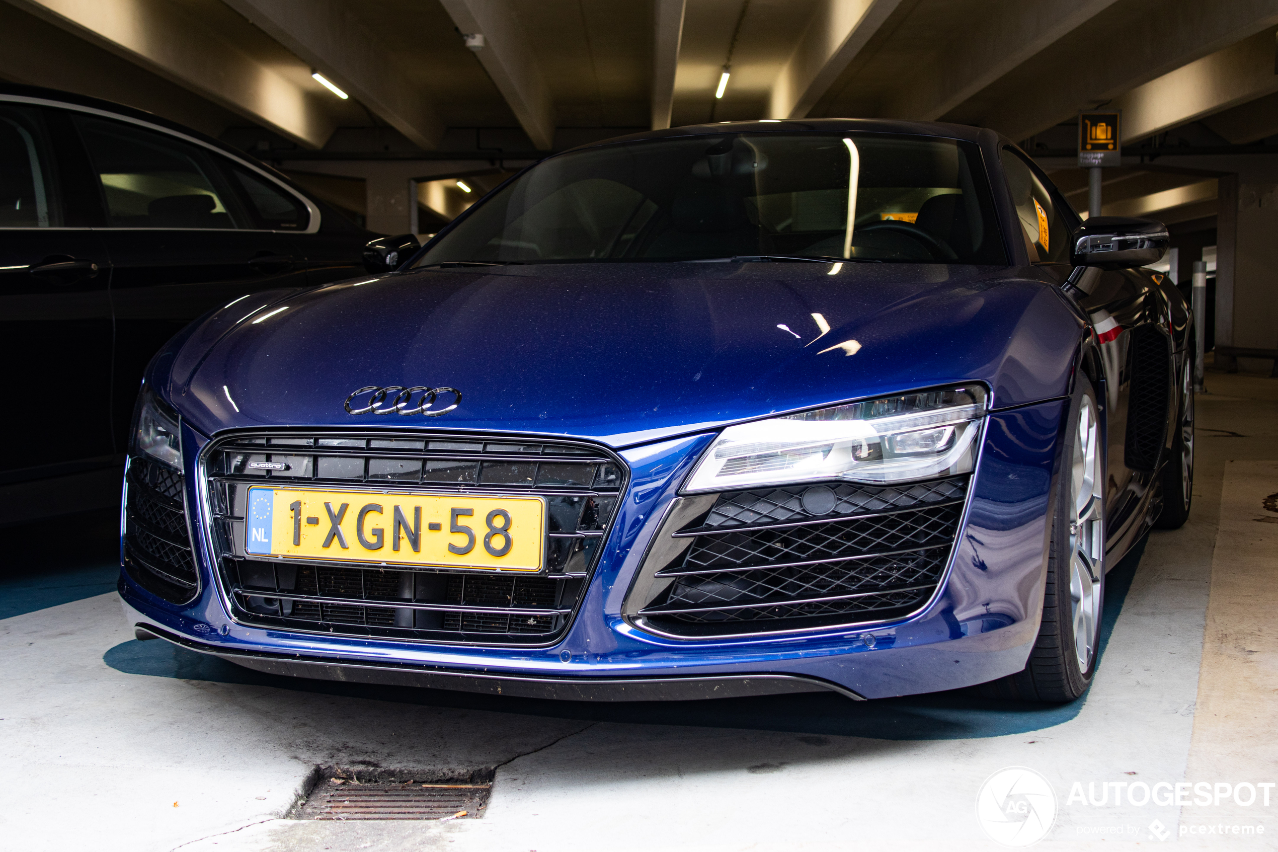 Audi R8 V10 2013