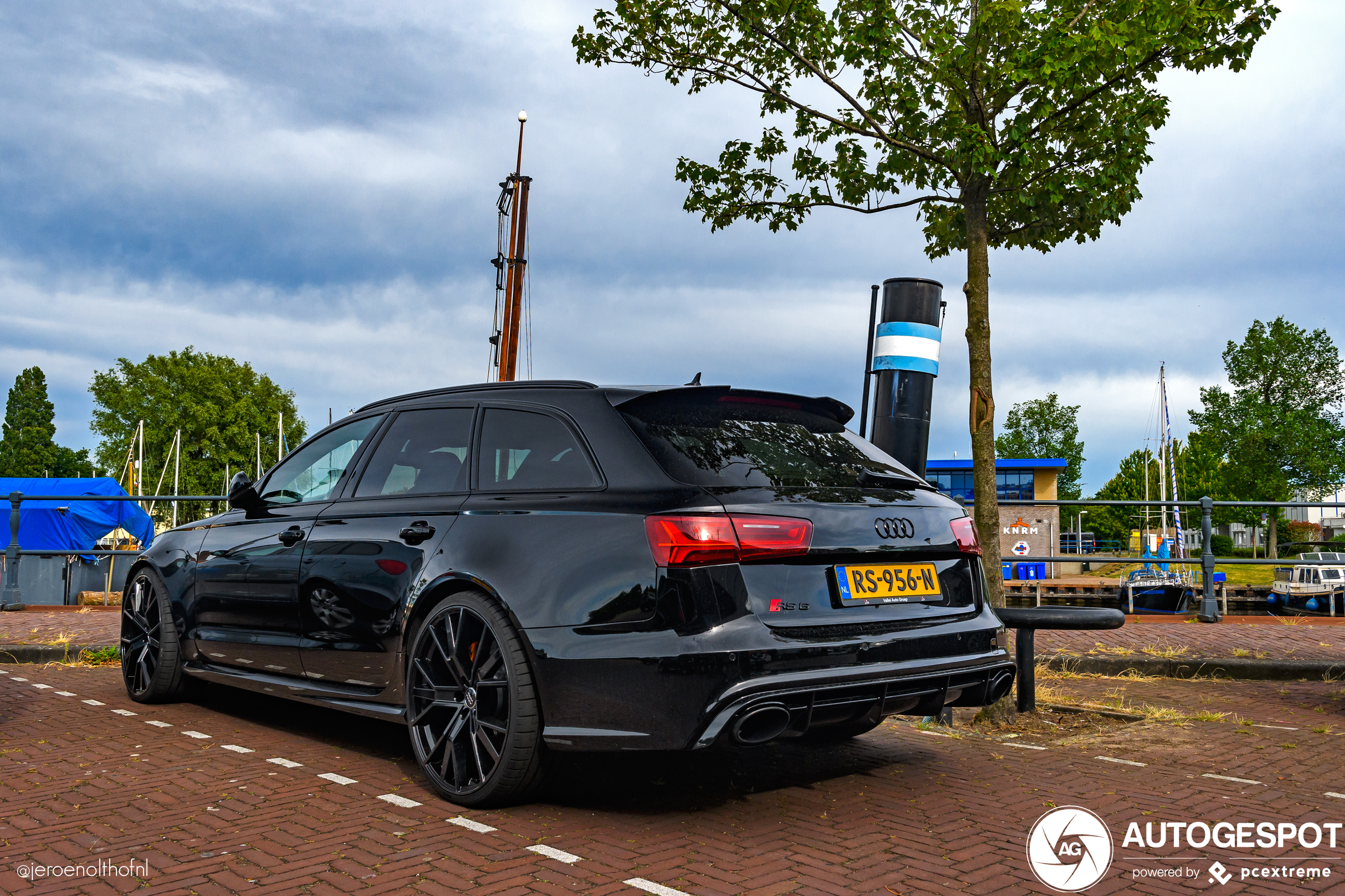 Audi RS6 Avant C7 2015