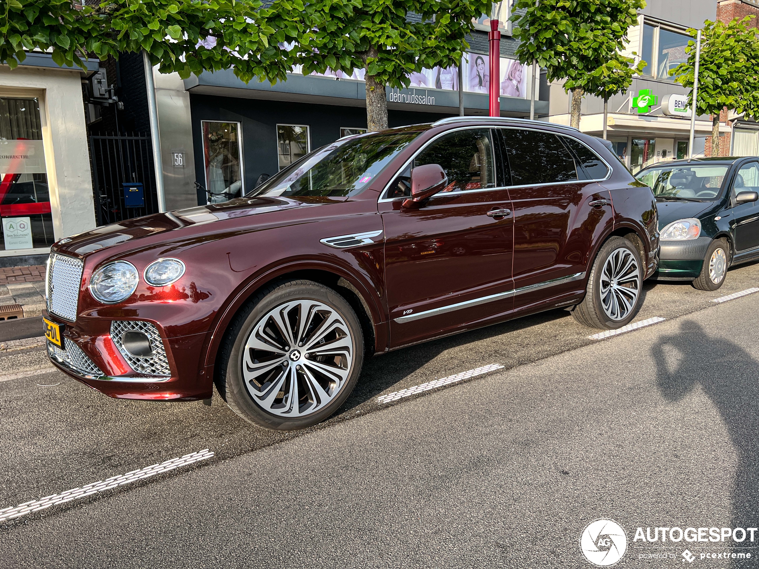 Bentley Bentayga V8 2021