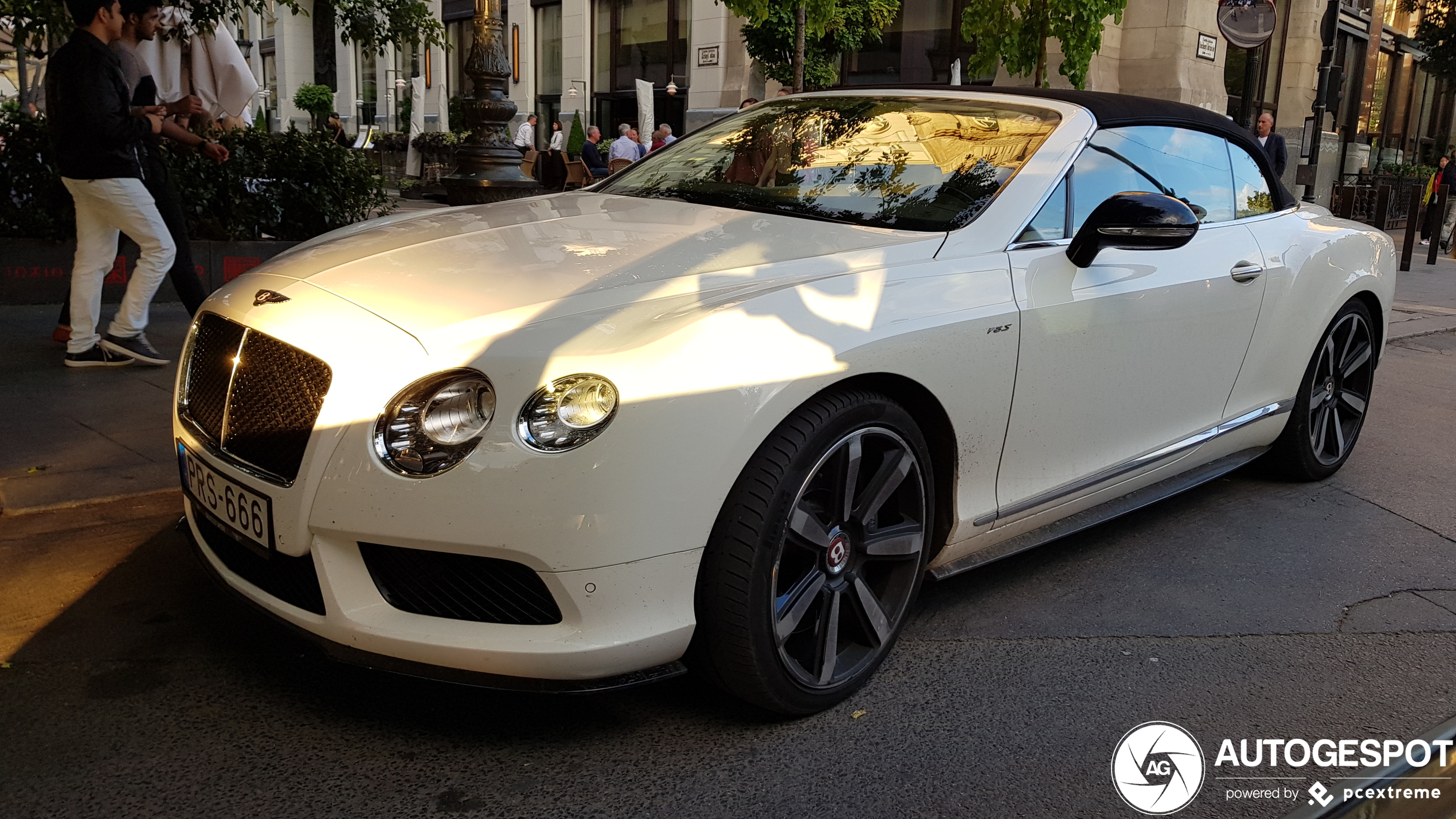 Bentley Continental GTC V8 S