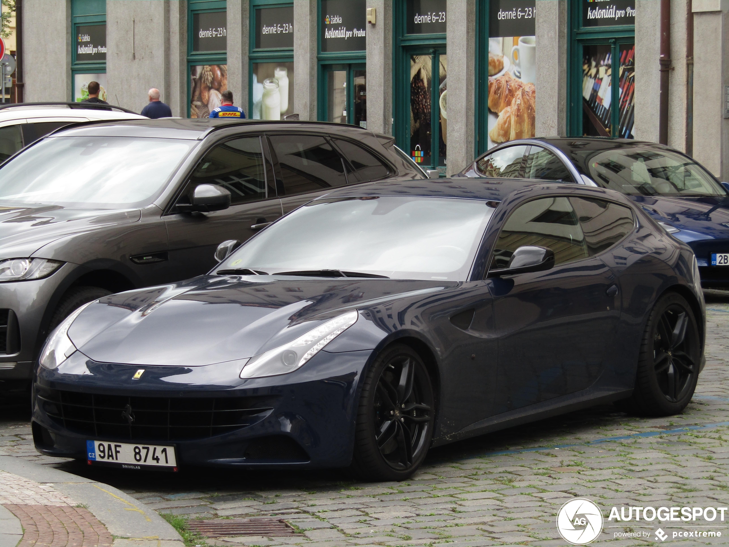 Ferrari FF