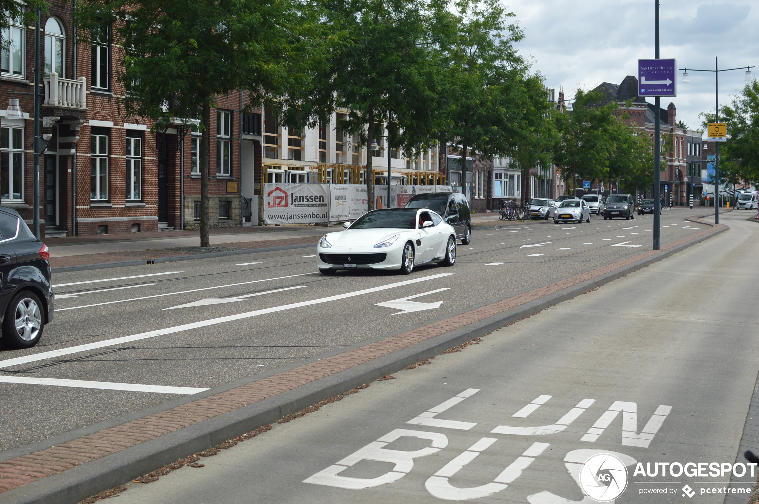 Ferrari GTC4Lusso