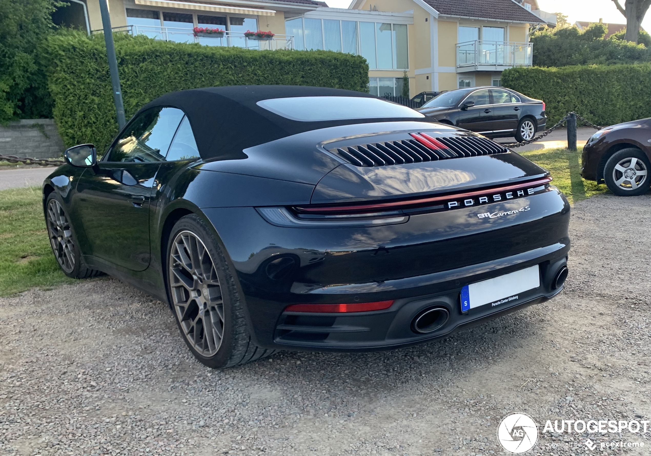 Porsche 992 Carrera 4S Cabriolet