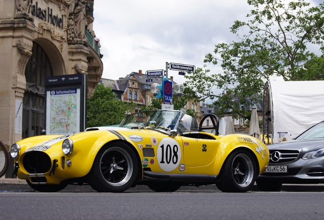 AC Cobra 427