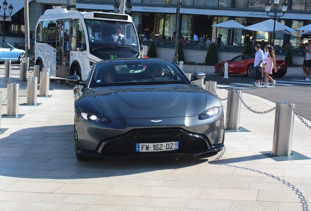 Aston Martin V8 Vantage 2018