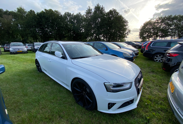 Audi RS4 Avant B8