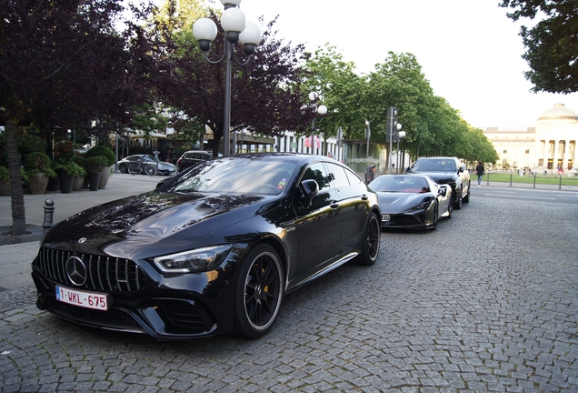 Mercedes-AMG GT 63 X290