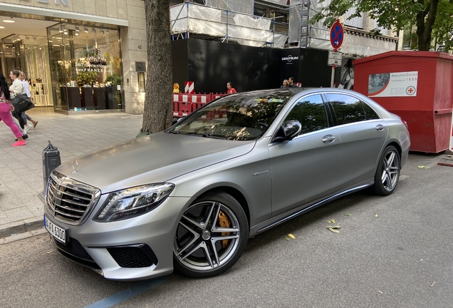 Mercedes-AMG S 63 V222