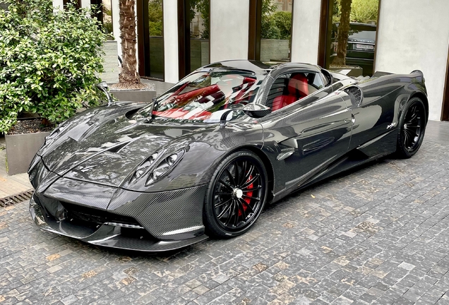 Pagani Huayra Roadster