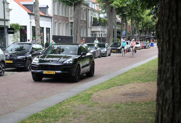 Porsche Cayenne Coupé Turbo S E-Hybrid