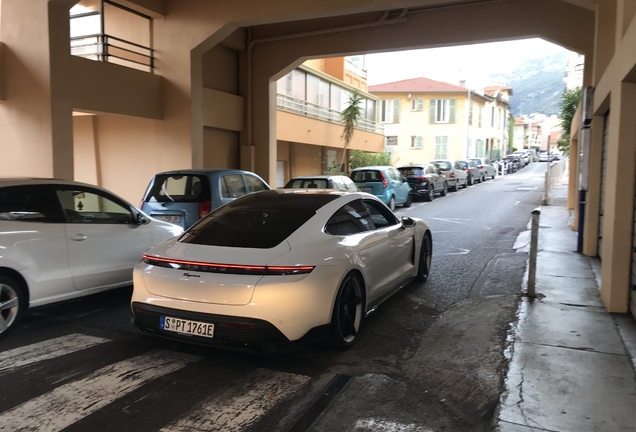 Porsche Taycan Turbo