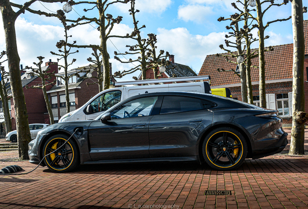 Porsche Taycan Turbo S