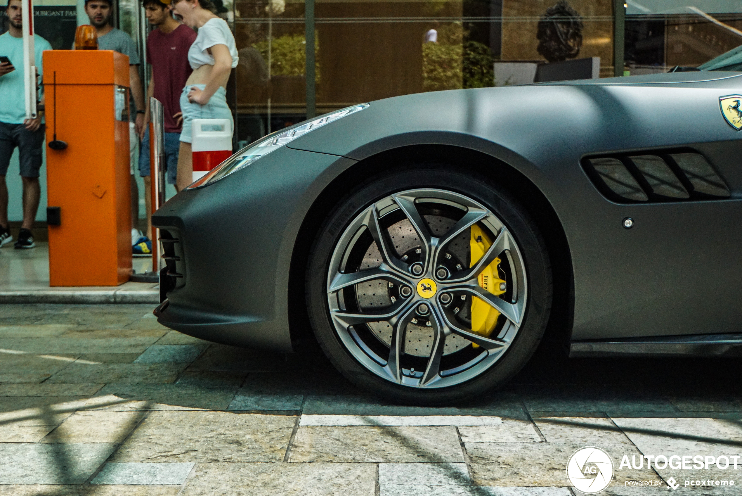 Ferrari GTC4Lusso T