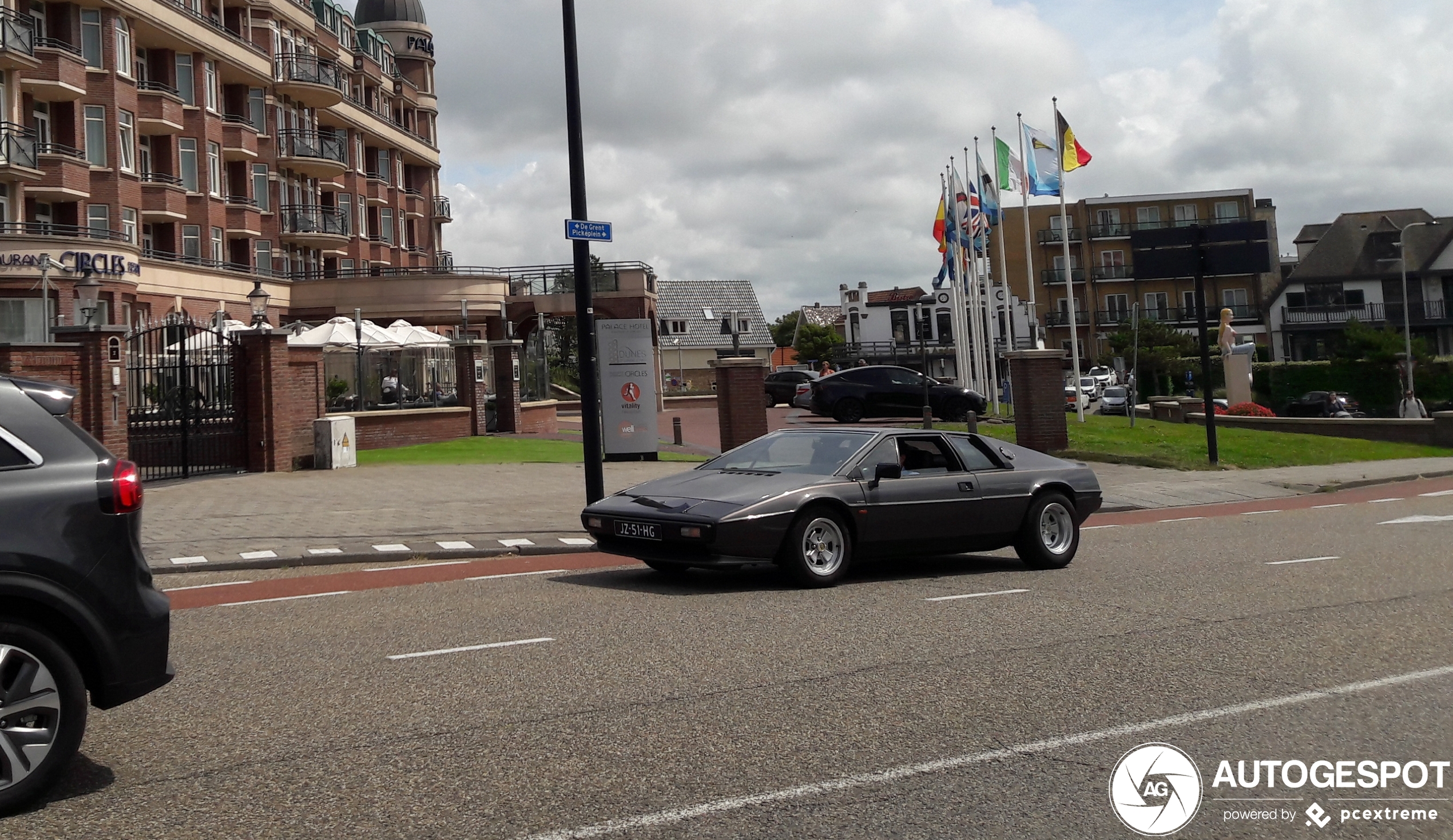 Lotus Esprit S2