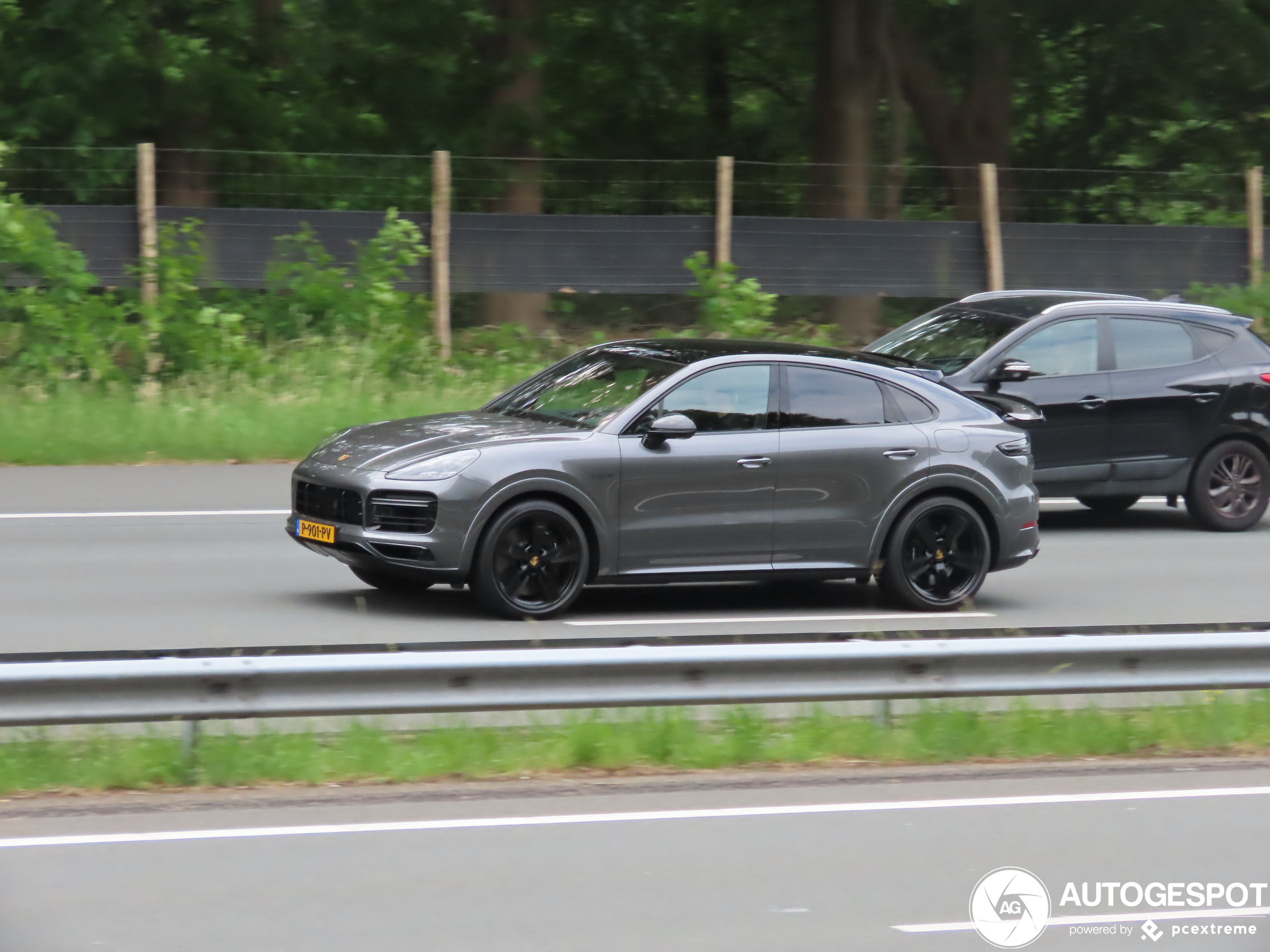 Porsche Cayenne Coupé Turbo S E-Hybrid