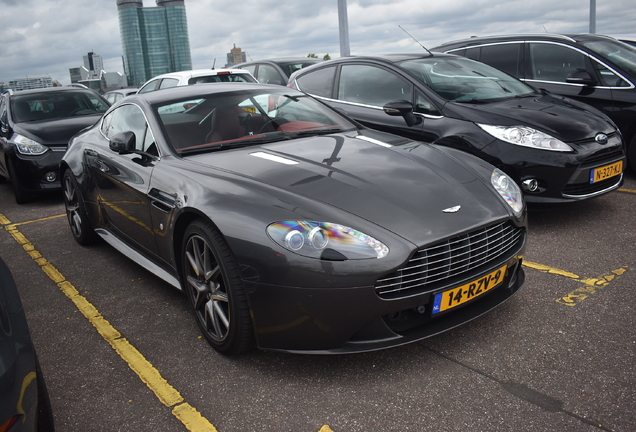 Aston Martin V8 Vantage S