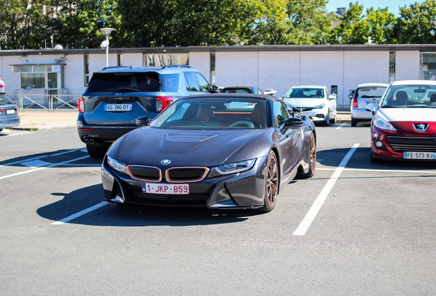 BMW i8 Roadster Ultimate Sophisto Edition