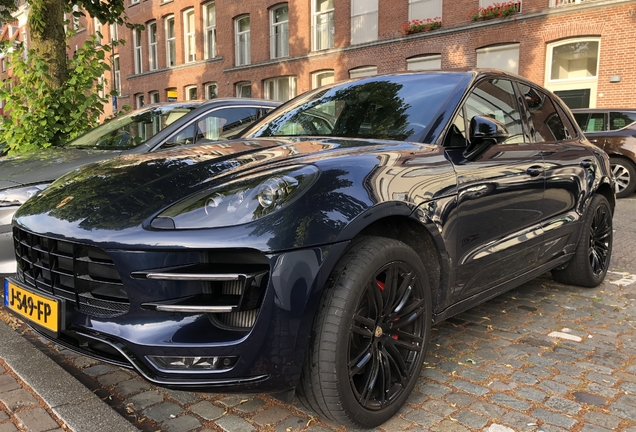 Porsche 95B Macan Turbo